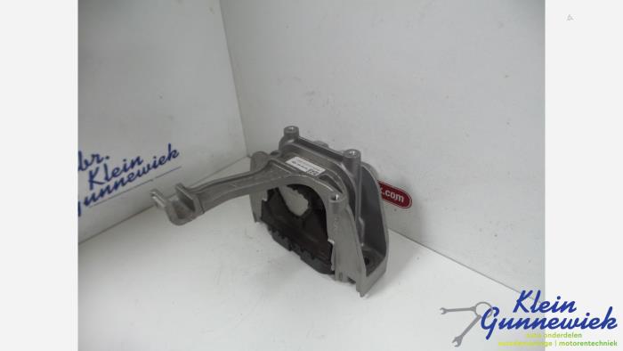 Used Engine mount Volkswagen E-Golf Price € 24,00 Margin scheme offered by Klein Gunnewiek Autodemontage & Motorentechniek