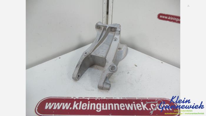 Usagé Support moteur Volkswagen Transporter Prix € 32,00 Règlement à la marge proposé par Klein Gunnewiek Autodemontage & Motorentechniek
