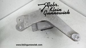 Usagé Support moteur Volkswagen Golf Prix € 45,00 Règlement à la marge proposé par Gebr.Klein Gunnewiek Ho.BV