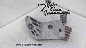 Usagé Support moteur Volkswagen Polo Prix € 45,00 Règlement à la marge proposé par Gebr.Klein Gunnewiek Ho.BV