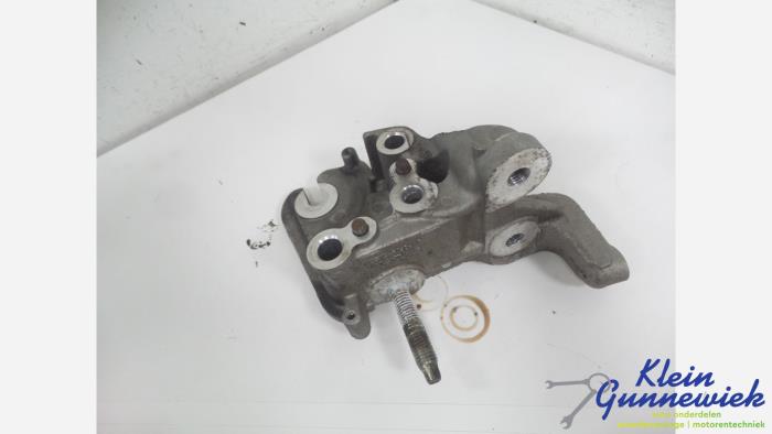 Used Engine mount Ford Focus Price € 30,00 Margin scheme offered by Klein Gunnewiek Autodemontage & Motorentechniek