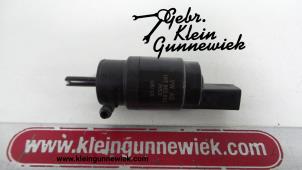 Used Windscreen washer pump Volkswagen Jetta Price € 20,00 Margin scheme offered by Gebr.Klein Gunnewiek Ho.BV