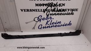 Używane Belka chlodnicy BMW 325 Cena na żądanie oferowane przez Gebr.Klein Gunnewiek Ho.BV