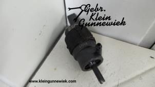 Używane Pompa spryskiwacza przód Audi A4 Cena € 20,00 Procedura marży oferowane przez Gebr.Klein Gunnewiek Ho.BV