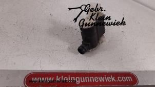 Usagé Pompe lave-glace avant Kia Cee'D Prix € 20,00 Règlement à la marge proposé par Gebr.Klein Gunnewiek Ho.BV