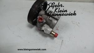 Used Power steering pump Renault Laguna Price € 65,00 Margin scheme offered by Gebr.Klein Gunnewiek Ho.BV