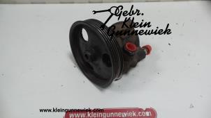 Used Power steering pump Renault Clio Price € 35,00 Margin scheme offered by Gebr.Klein Gunnewiek Ho.BV