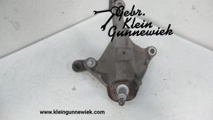 Gebrauchte Getriebe Halterung Renault Captur Preis € 35,00 Margenregelung angeboten von Gebr.Klein Gunnewiek Ho.BV