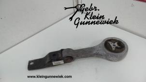 Gebrauchte Getriebe Halterung Volkswagen Polo Preis € 30,00 Margenregelung angeboten von Gebr.Klein Gunnewiek Ho.BV