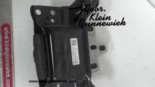 Używane Wspornik skrzyni biegów Skoda Superb Cena € 45,00 Procedura marży oferowane przez Gebr.Klein Gunnewiek Ho.BV