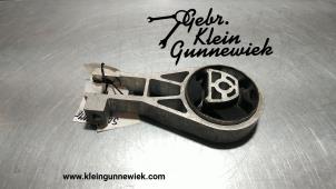Gebrauchte Getriebe Halterung Opel Corsa Preis € 30,00 Margenregelung angeboten von Gebr.Klein Gunnewiek Ho.BV
