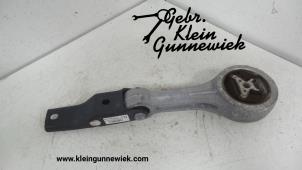 Gebrauchte Getriebe Halterung Volkswagen Polo Preis € 30,00 Margenregelung angeboten von Gebr.Klein Gunnewiek Ho.BV