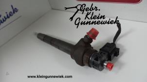 Used Injector (diesel) Volkswagen Golf Price € 60,00 Margin scheme offered by Gebr.Klein Gunnewiek Ho.BV