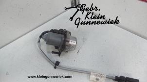 Używane Pompa prózniowa wspomagania hamulców Volkswagen Golf Cena € 95,00 Procedura marży oferowane przez Gebr.Klein Gunnewiek Ho.BV