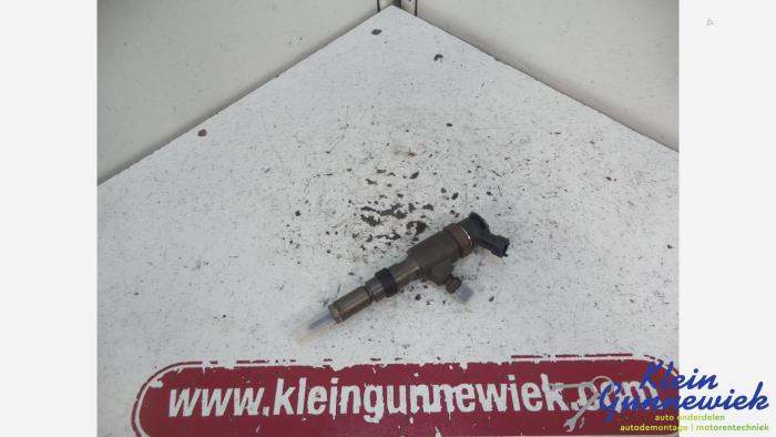 Usagé Injecteurs Peugeot Bipper Prix € 70,00 Règlement à la marge proposé par Klein Gunnewiek Autodemontage & Motorentechniek