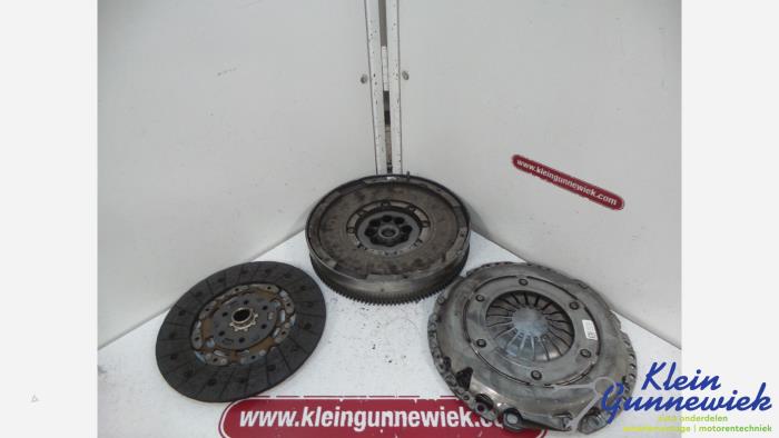 Begagnade Svänghjul Opel Astra Pris € 210,00 Marginaltabell erbjuds av Klein Gunnewiek Autodemontage & Motorentechniek