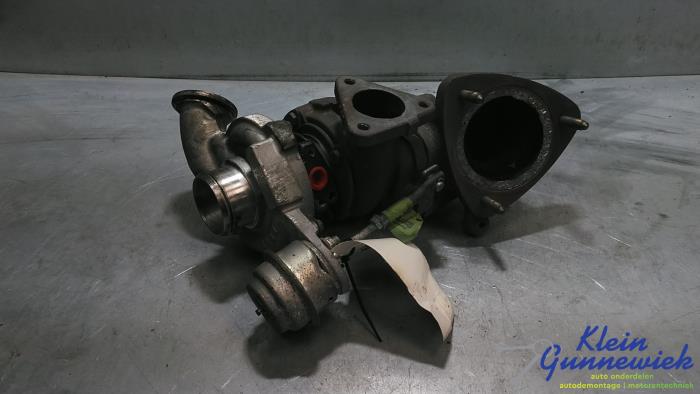 Używane Turbo Opel Zafira Cena € 63,00 Procedura marży oferowane przez Klein Gunnewiek Autodemontage & Motorentechniek
