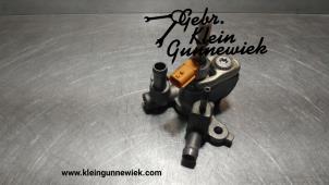 Used Injector (diesel) Opel Vivaro Price € 55,00 Margin scheme offered by Gebr.Klein Gunnewiek Ho.BV