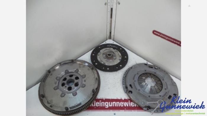 Begagnade Svänghjul Volkswagen Polo Pris € 180,00 Marginaltabell erbjuds av Klein Gunnewiek Autodemontage & Motorentechniek