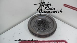 Używane Kolo zamachowe Volkswagen Passat Cena € 225,00 Procedura marży oferowane przez Gebr.Klein Gunnewiek Ho.BV