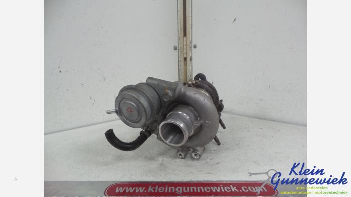 Używane Turbo Renault Clio Cena € 94,00 Procedura marży oferowane przez Klein Gunnewiek Autodemontage & Motorentechniek