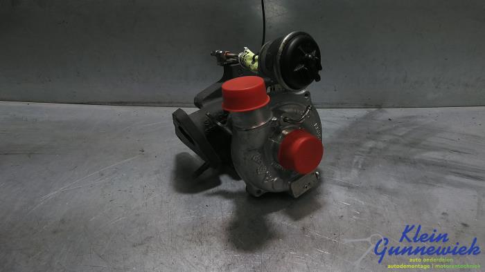 Używane Turbo Renault Clio Cena € 79,00 Procedura marży oferowane przez Klein Gunnewiek Autodemontage & Motorentechniek