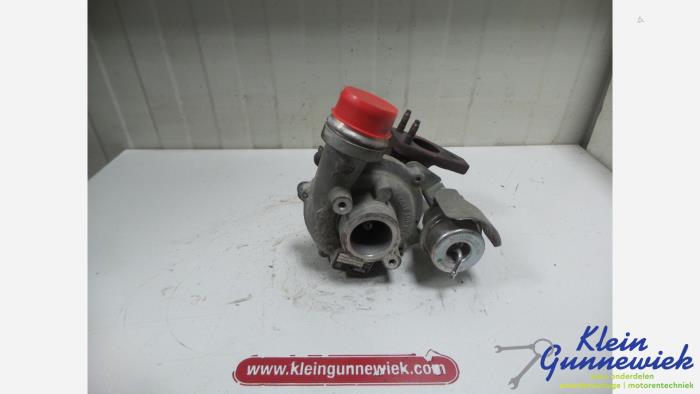 Używane Turbo Renault Clio Cena € 125,00 Procedura marży oferowane przez Klein Gunnewiek Autodemontage & Motorentechniek