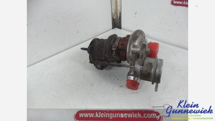 Używane Turbo Renault Clio Cena € 94,00 Procedura marży oferowane przez Klein Gunnewiek Autodemontage & Motorentechniek