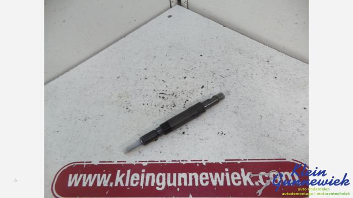 Usagé Injecteurs Ford Mondeo Prix € 80,00 Règlement à la marge proposé par Klein Gunnewiek Autodemontage & Motorentechniek