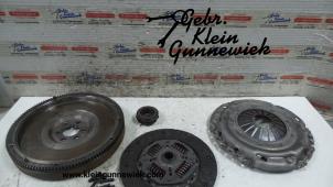 Używane Kolo zamachowe Volkswagen Caddy Cena € 150,00 Procedura marży oferowane przez Gebr.Klein Gunnewiek Ho.BV