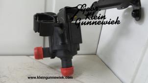 Usagé Pompe à eau Audi Q7 Prix € 25,00 Règlement à la marge proposé par Gebr.Klein Gunnewiek Ho.BV