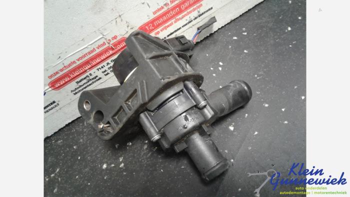 Begagnade Vattenpump Porsche Panamera Pris € 18,00 Marginaltabell erbjuds av Klein Gunnewiek Autodemontage & Motorentechniek