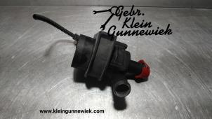 Usados Bomba de agua Volkswagen Eos Precio € 50,00 Norma de margen ofrecido por Gebr.Klein Gunnewiek Ho.BV