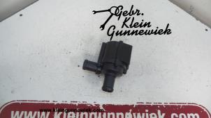 Usagé Pompe à eau Volkswagen Scirocco Prix € 25,00 Règlement à la marge proposé par Gebr.Klein Gunnewiek Ho.BV