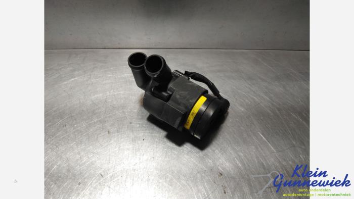 Begagnade Vattenpump Volkswagen Bestel Pris € 26,00 Marginaltabell erbjuds av Klein Gunnewiek Autodemontage & Motorentechniek