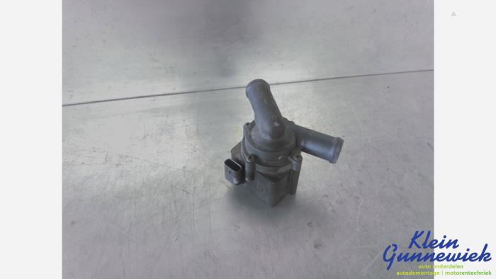 Begagnade Vattenpump Seat Exeo Pris € 32,00 Marginaltabell erbjuds av Klein Gunnewiek Autodemontage & Motorentechniek