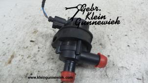 Usados Bomba de agua Volkswagen Golf Precio € 35,00 Norma de margen ofrecido por Gebr.Klein Gunnewiek Ho.BV