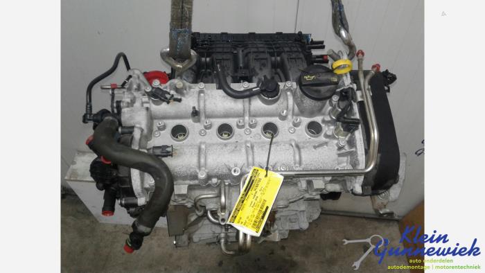 Engine Volkswagen Golf - 04E100033B CHPA306274