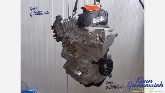 Engine Volkswagen Golf - 04E100091AX CHPA306292