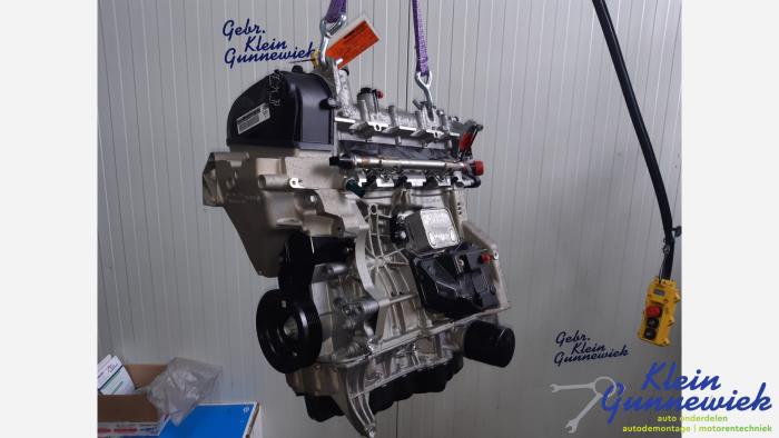 Engine Volkswagen Golf - 04E100091AX CHPA306907