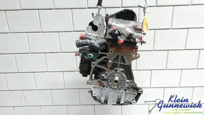 Engine Volkswagen Caddy - 04L100090F DFSB