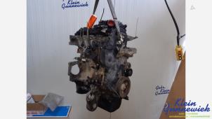 Motor van een Peugeot Partner 2007