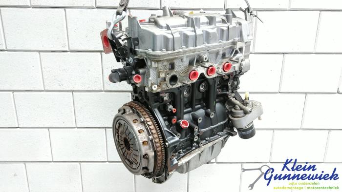 Engine from a Renault Wind 2011
