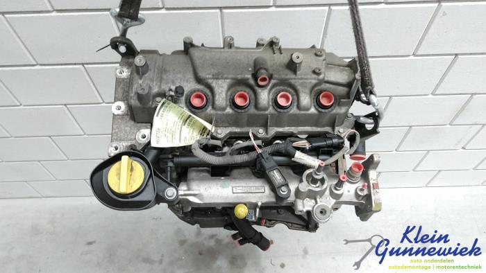 Engine from a Renault Wind 2011