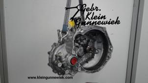 Usagé Boîte de vitesse Opel Karl Prix € 445,00 Règlement à la marge proposé par Gebr.Klein Gunnewiek Ho.BV