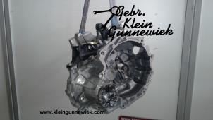 Używane Skrzynia biegów Volkswagen Golf Cena € 1.090,00 Procedura marży oferowane przez Gebr.Klein Gunnewiek Ho.BV