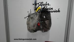 Używane Skrzynia biegów Renault Kangoo Cena € 395,00 Procedura marży oferowane przez Gebr.Klein Gunnewiek Ho.BV