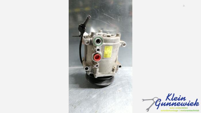Usagé Compresseur de clim Ford Fiesta Prix € 54,00 Règlement à la marge proposé par Klein Gunnewiek Autodemontage & Motorentechniek