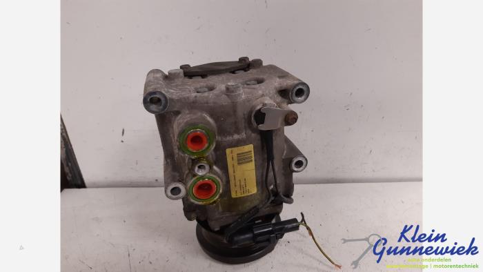 Usagé Compresseur de clim Ford Fiesta Prix € 50,00 Règlement à la marge proposé par Klein Gunnewiek Autodemontage & Motorentechniek