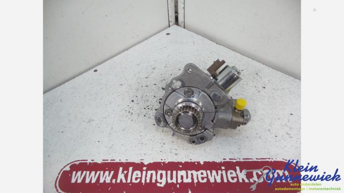 Mechanical fuel pump Peugeot Expert - 28384347 T8MA DELPHI